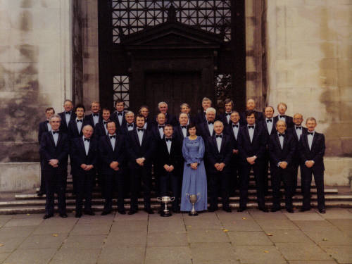 Choir photo
                  with trophies